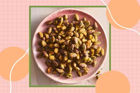 a recipe photo of the Pizza Pistachios