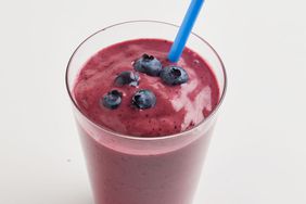 Berry-Kefir Smoothie