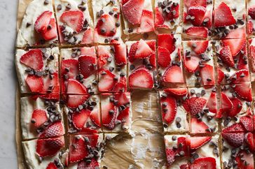 Strawberry-Chocolate Greek Yogurt Bark