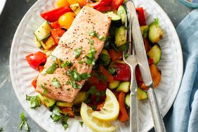 Simple Grilled Salmon & Vegetables