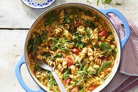One-Pot Tomato Basil Pasta