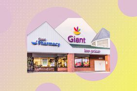 a photo of a Giant storefront