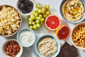 some of the bed foods for weight loss such as yogurt, fruit, popcorn, and more
