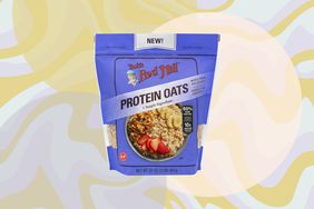 a photo of Bob's Red Mill Protein Oats