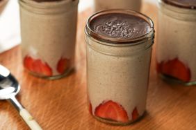 a recipe photo of the Chocolate-Covered Strawberry Blended Overnight Oats