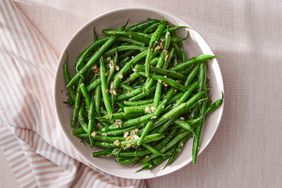 the recipe photo for the Garlicky Green Beans