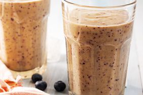 Mixed-Berry Breakfast Smoothie