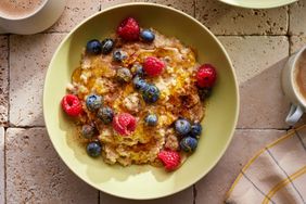 overhead image of quick cooking oats