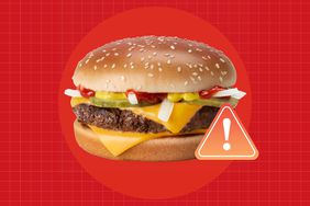 a photo of a quarter pounder
